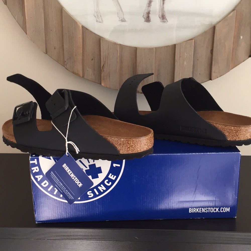 Black leather ladies Birkenstock’s